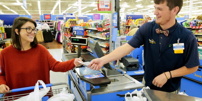 Walmart balances motivation across pay levels