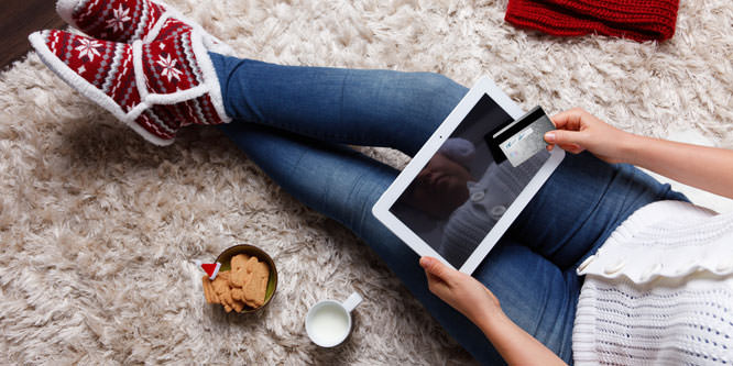 How important is convenience to motivating online holiday shoppers?