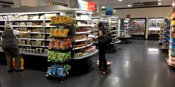 Do grocers need to reset the center store?