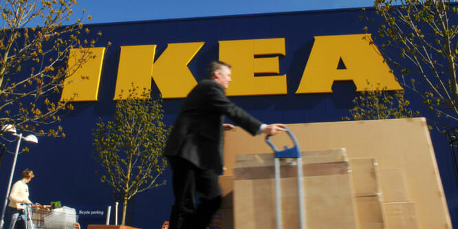 What legacy did IKEA founder Ingvar Kamprad leave to retail?