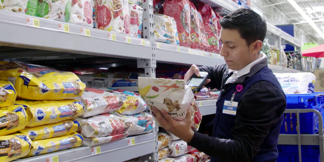 Walmart goes big, goes nationwide with online grocery deliveries