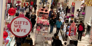 Macy's plans for a very digital Christmas with seasonal hires 