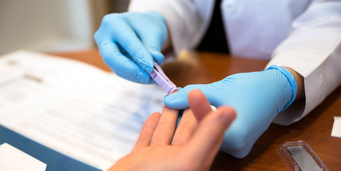 LabCorp deal brings blood testing to Walgreens’ pharmacies 