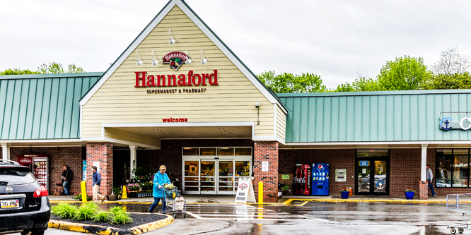Will smart shelves work for Hannaford and its customers?