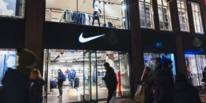 Should retail close?