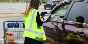 Sam’s Club rolls out concierge service and H-E-B does a Favor for seniors