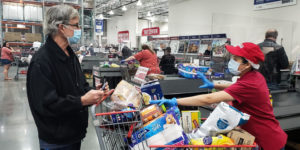 Should face masks be mandatory for shoppers?