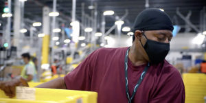 What happens if Amazon warehouse workers vote to unionize?