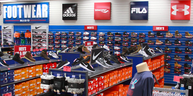 Expect it corner visa Stores scramble as Nike cuts wholesale accounts - RetailWire