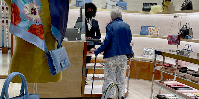 Are store associates the key to bridging retail’s physical/digital divide?