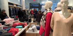 Full-price clothing retailers me-too off-pricers with a packaway inventory strategy