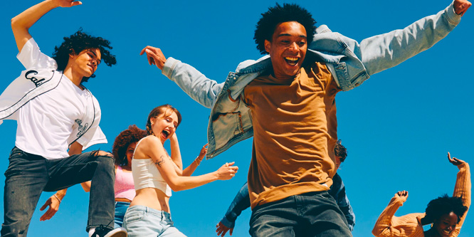 Hollister intros new way for kids to shop on parents’ dime