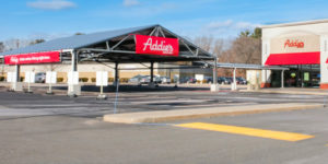 What do Walmart closings say about the viability of pickup-only grocery stores?