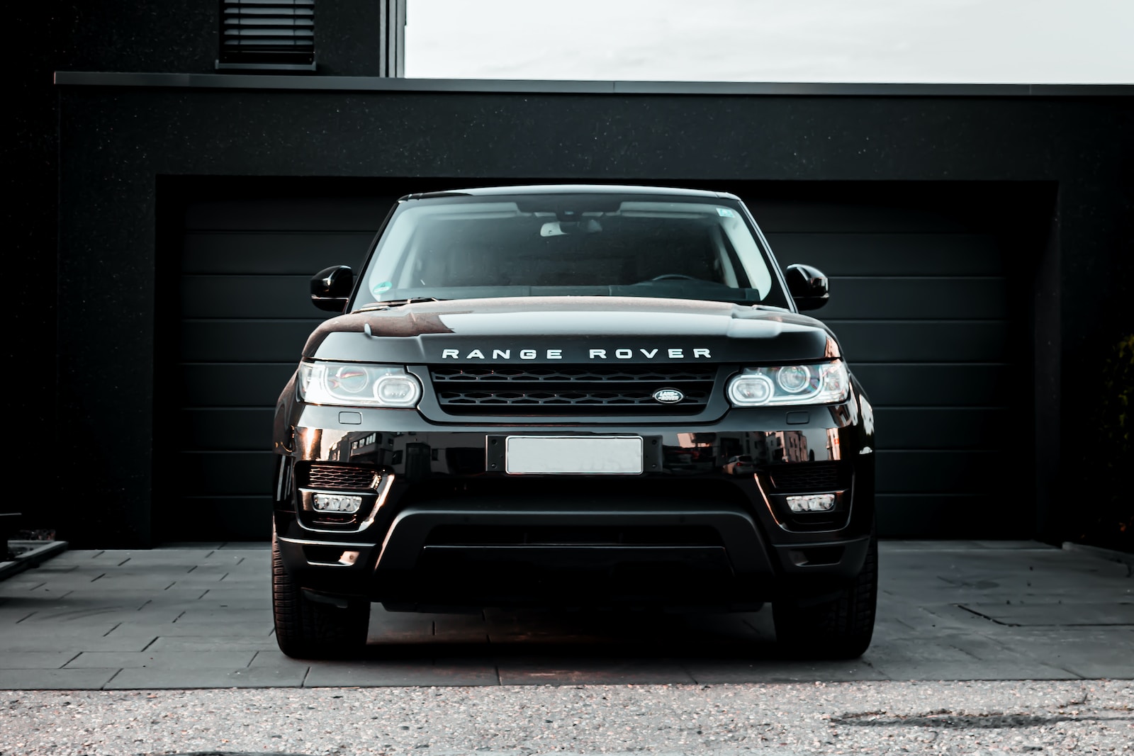 JLR re-launches insurance offer following increased Range Rover thefts