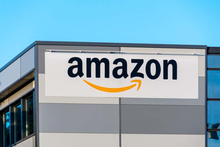 Amazon Cuts Hundreds of Jobs in Cloud Computing Branch