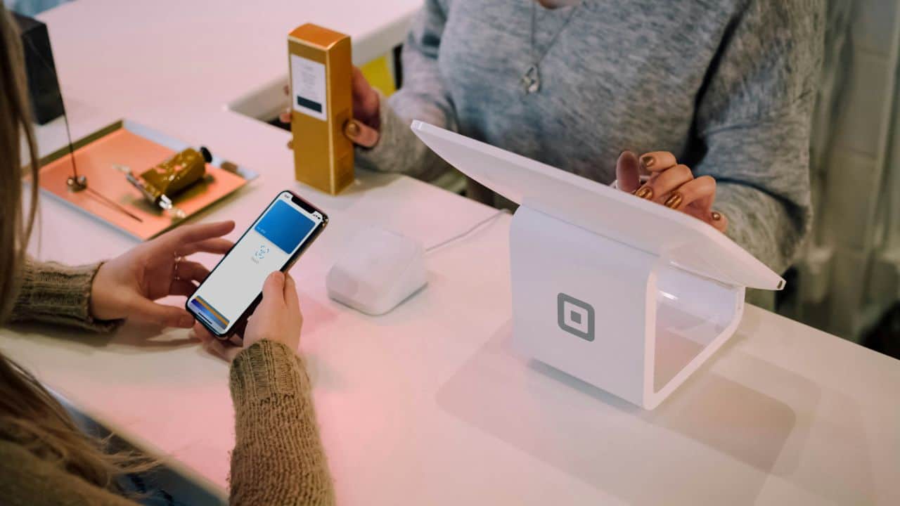 Apple Discontinuing Pay Later Option