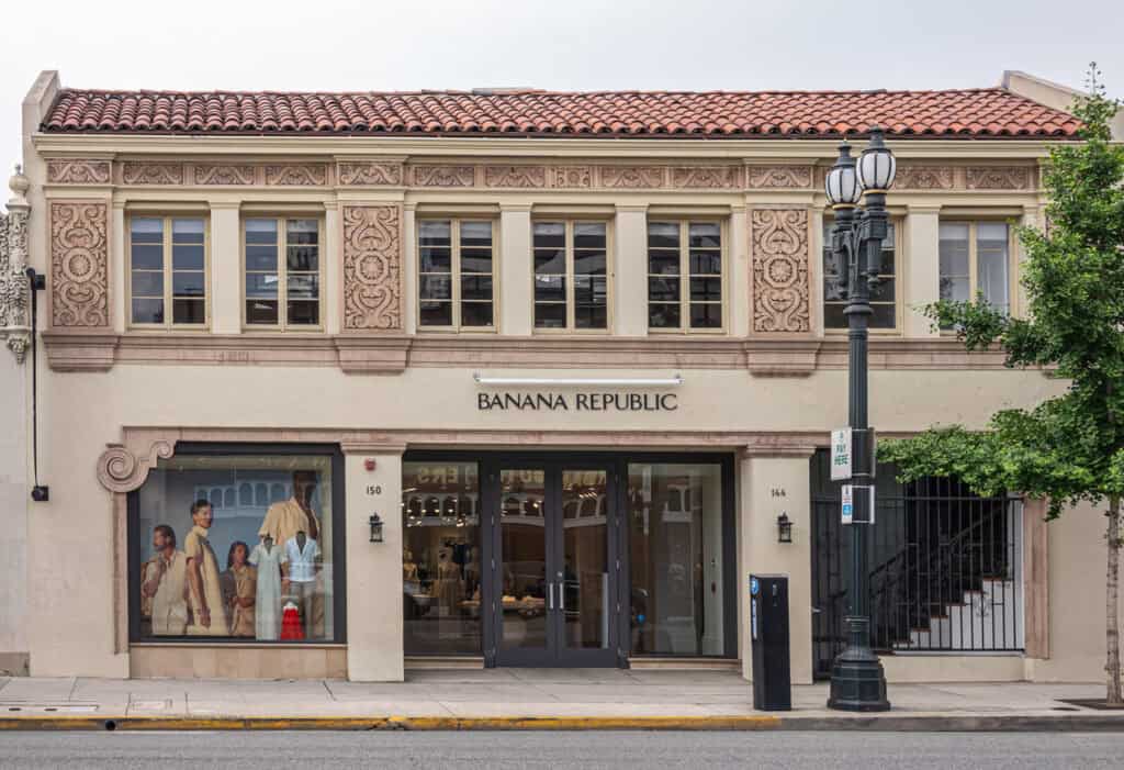 Banana Republic retail store facade, Pasadena, CA, USA