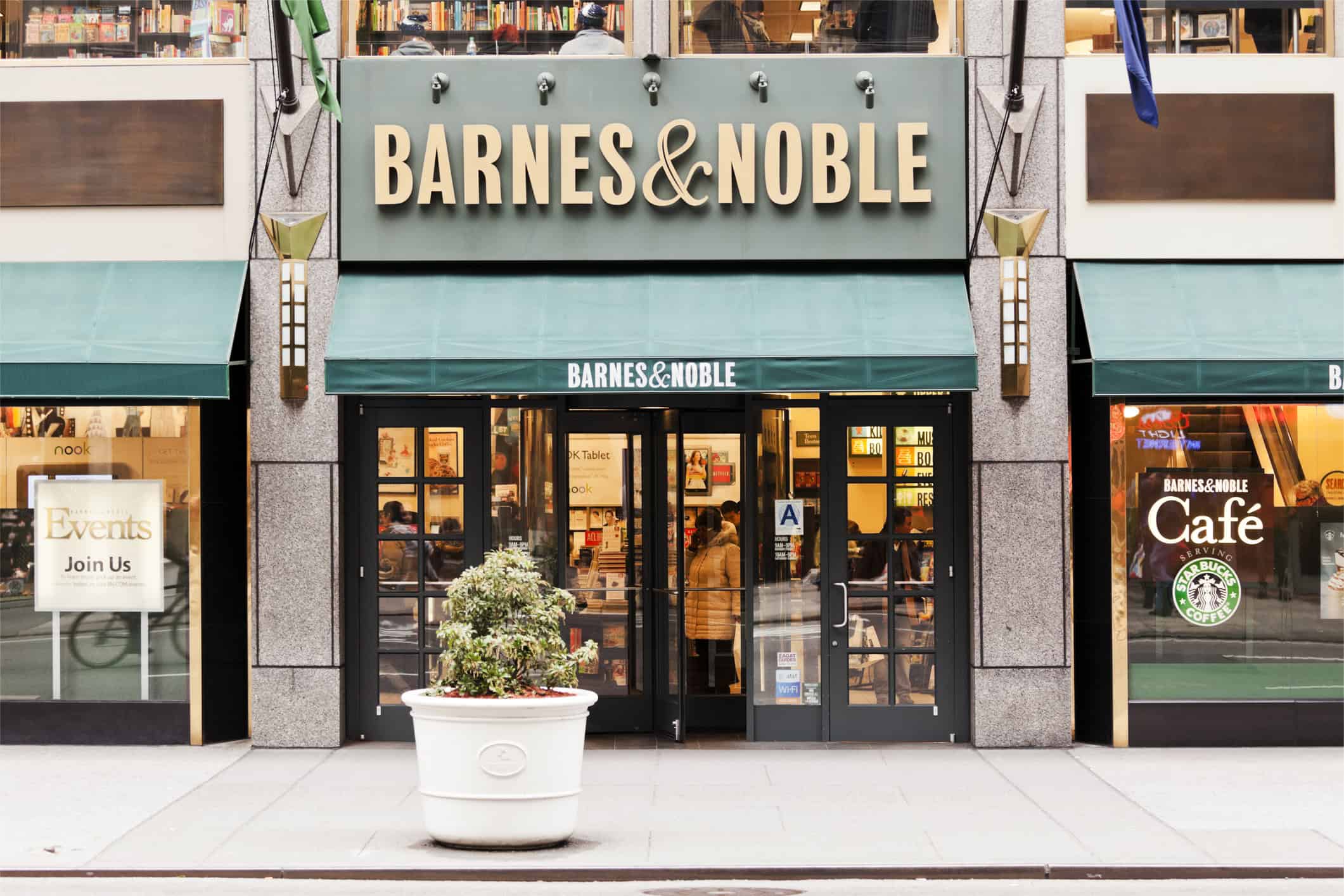 Barnes and Noble bookstore in the Fifth Avenue