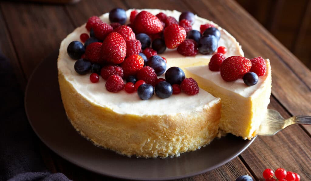 Junior’s Restaurant & Bakery Offers Election Day Deals To Celebrate Its Anniversary