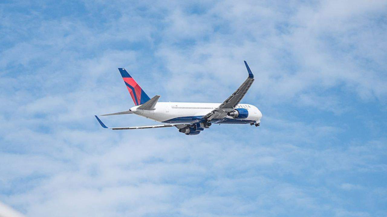 Delta Air Lines Ranked No. 1 in Flight Punctuality in 2024