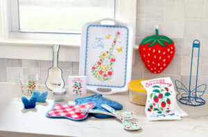 Dolly Parton Summer Collection aqt Dollar General 2025