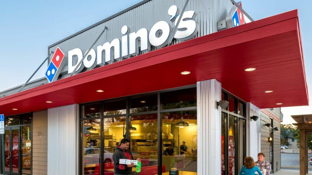 Domino’s and Yellow Tail Pair up To Launch a Red Wine
