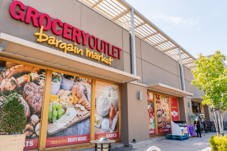 Should Grocery Outlet Join the Private Label Bandwagon?