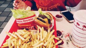 In-N-Out Burger is No Longer California's Favorite Fast Food Joint. Which Brand Took The Top Spot