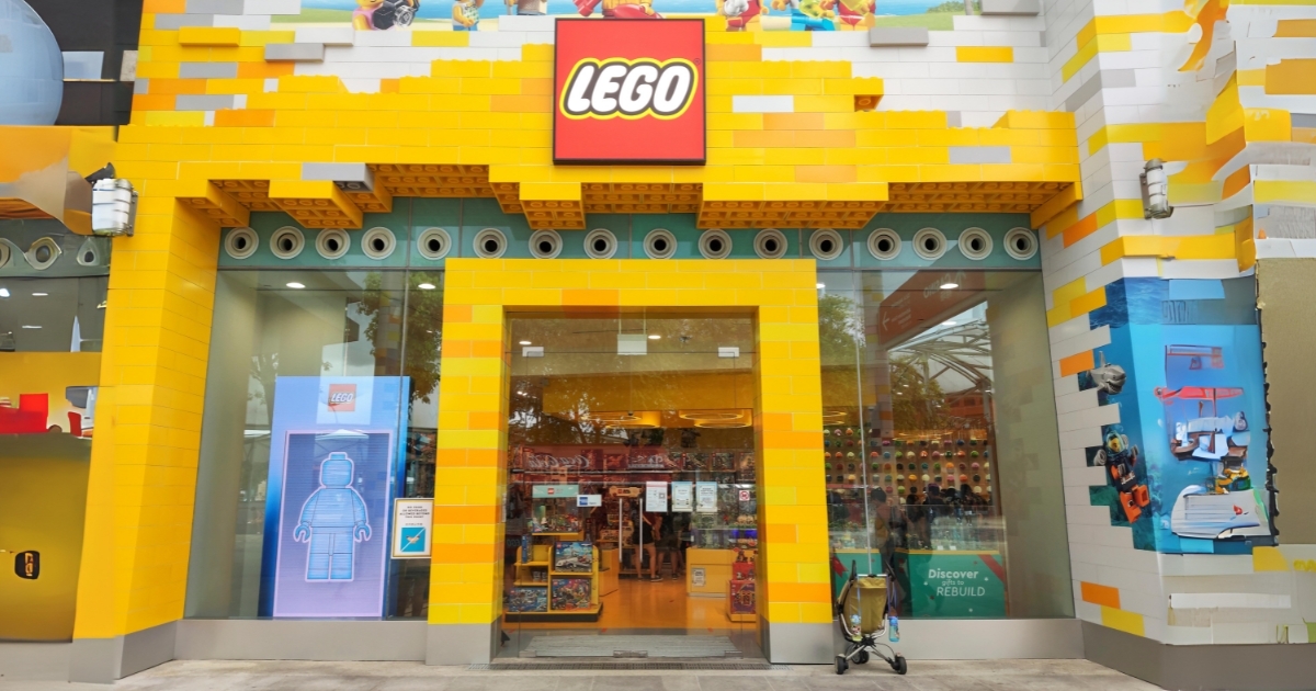 LEGO Announces New History Museum Set With 4,000 Pieces - RetailWire