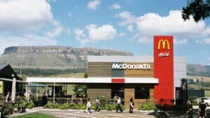McDonald's Plans To Open 900 Stores in the US Alone