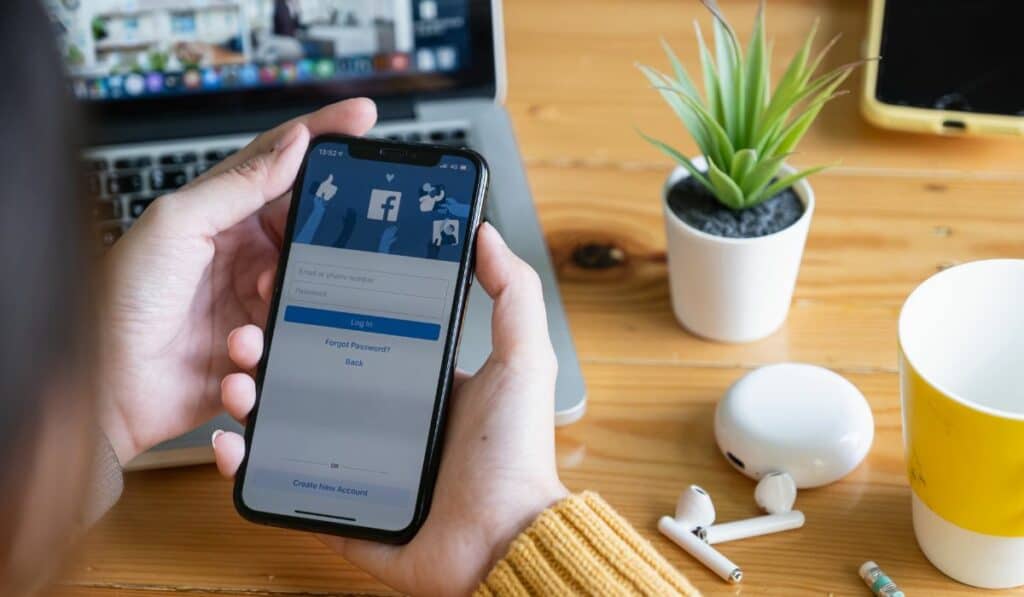 Facebook Marketplace Is Keeping the Platform Relevant Among Young Users