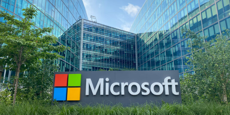 Microsoft Briefly Dethrones Apple To Become World’s Most Valuable Company