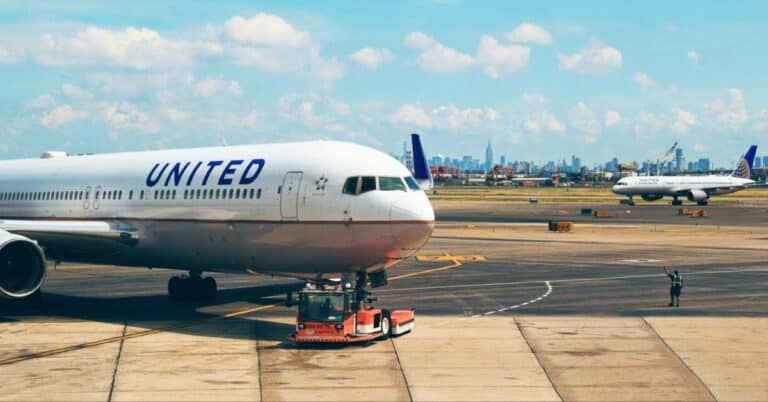United Airlines Loses Tire Immediately After Takeoff in San Francisco