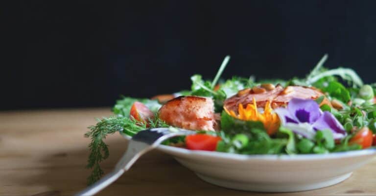 Dole Salad Kit Recall Due to Listeria Concerns