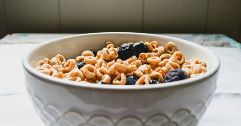 Pesticides in Cheerios, Quaker Oats Linked to Infertility in Animal Testing