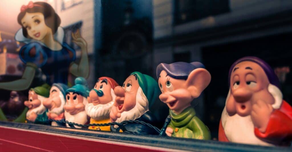 Historic Hollywood Disney-Themed Cafe To Close After 78 Years