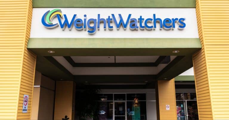 Oprah Winfrey Leaves WeightWatchers Board of Directors