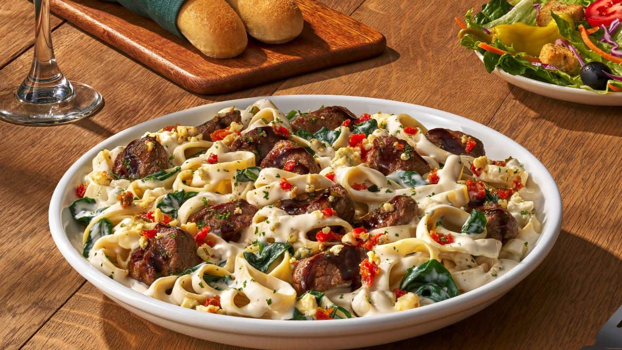 Olive Garden Releases New Holiday Menu Items & Brings Back Fan Favorites