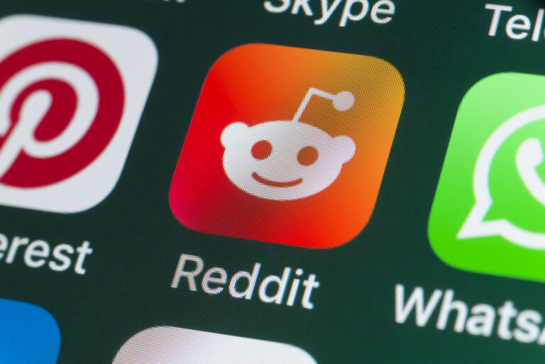 Reddit Faces Patent Infringement Complaint From Nokia Ahead of IPO