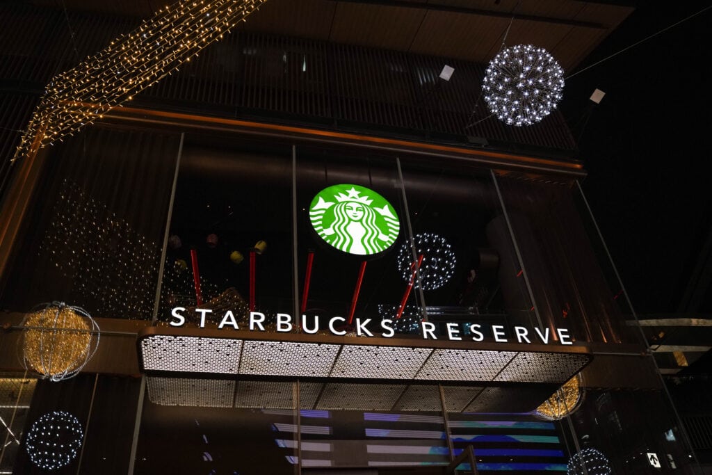 Starbucks Reserve brand shopfront logo