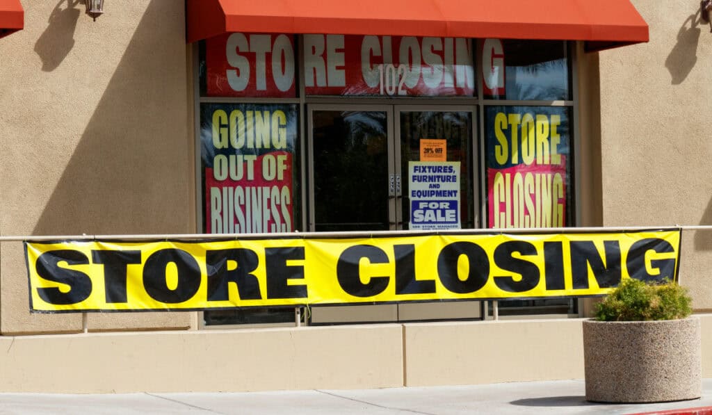 Over 1,300 US Stores Are Set To Close This Year