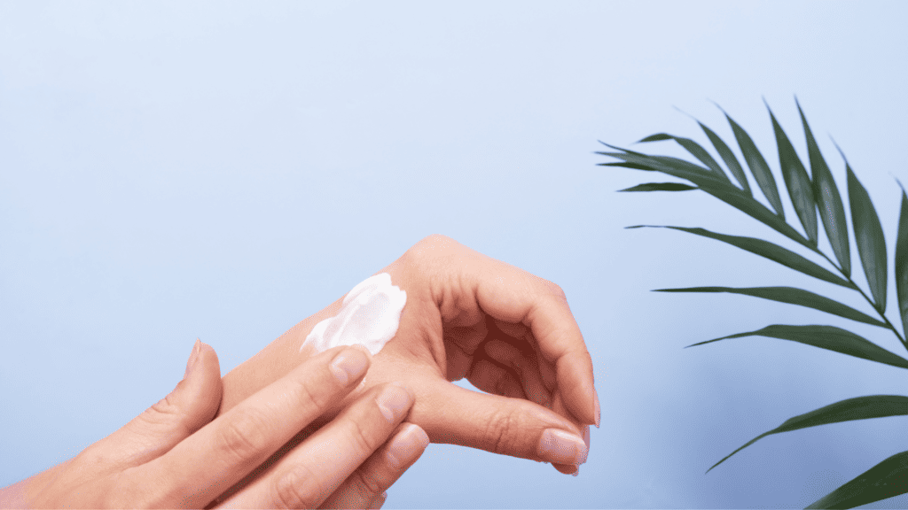 Voyant Beauty Worker Fired on Her First Day After Firm Discovered She Was Deaf