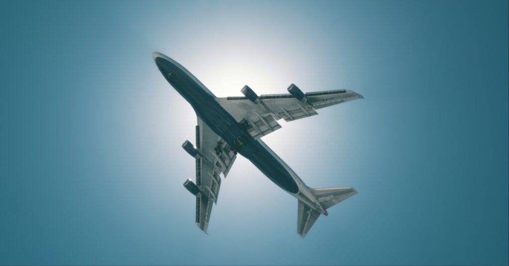 Man Bites Attendant During Flight to Seattle, Causing Plane To Turn Around