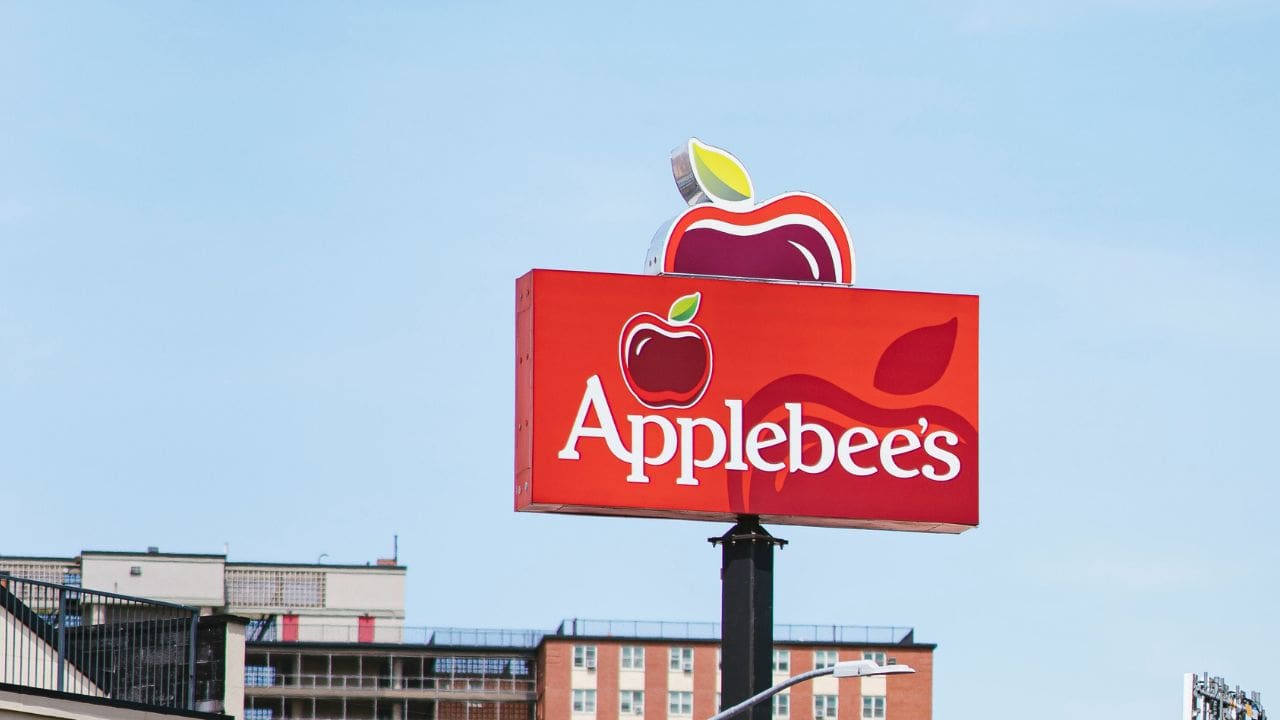 Applebee's Enters 'Burger Wars' Amid Sales Slump
