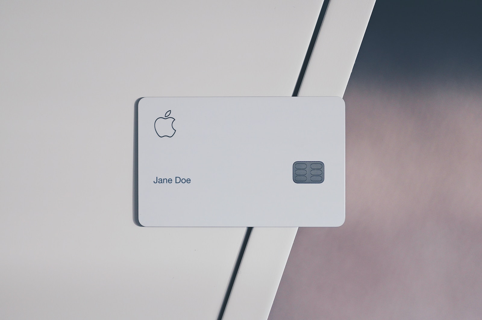 white Apple credit card