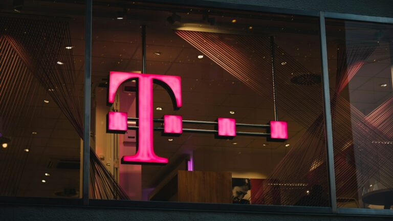 T-Mobile Reveals Quarterly Results and Discusses SpaceX Partnership