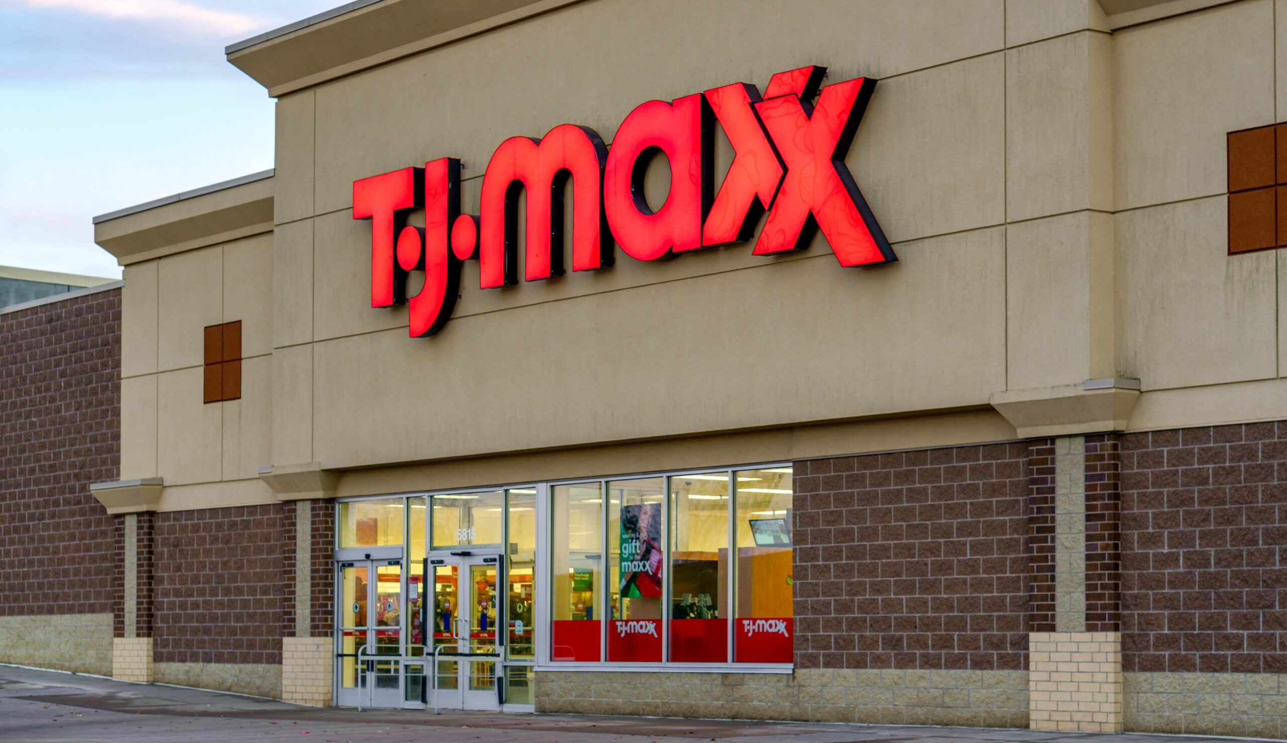 Off-price retail, TJX