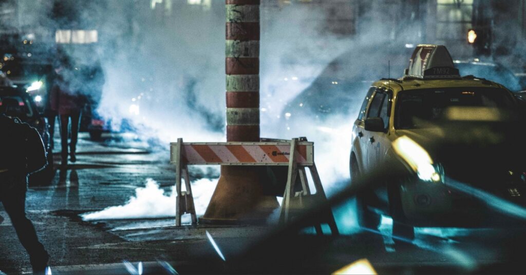 Steam Line Blast Shut Down Part of Manhattan Ahead of New Year’s Celebration