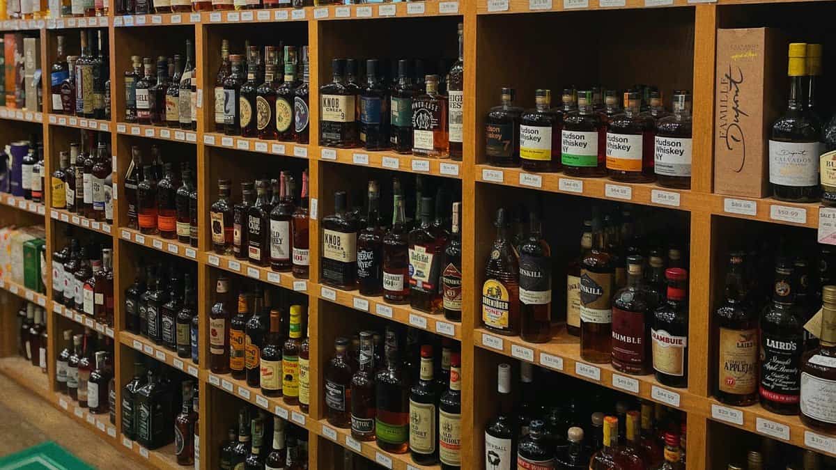 liquor store shelves, FTC