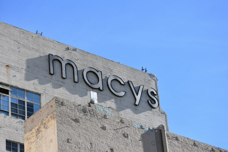 Macy’s Refuses a $5.8 Billion Buyout